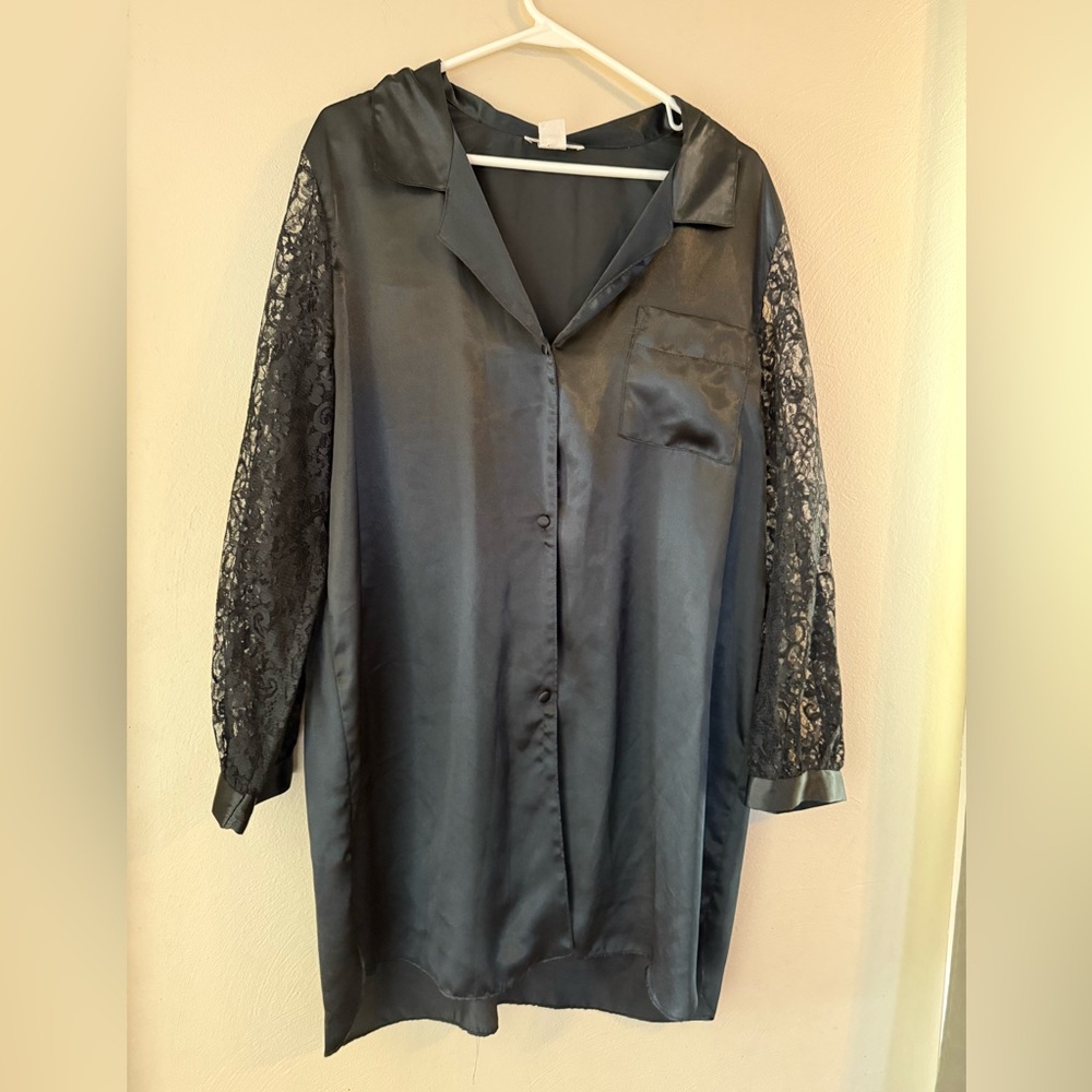 Intimate Affair Vtg black blouse womens Large button up lace sleeves whimsygoth